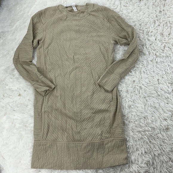 Lululemon On Repeat Dress Heathered Light Ivory - Picture 4 of 10